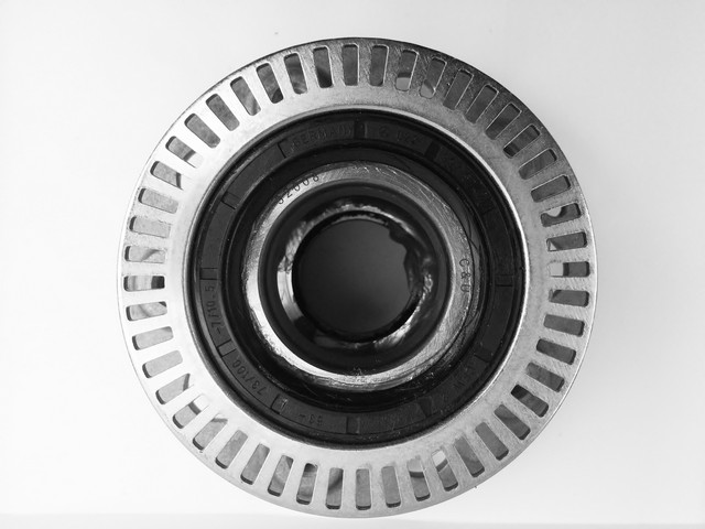  530709 Wheel Bearing and Hub Assembly For MERCEDES-BENZ